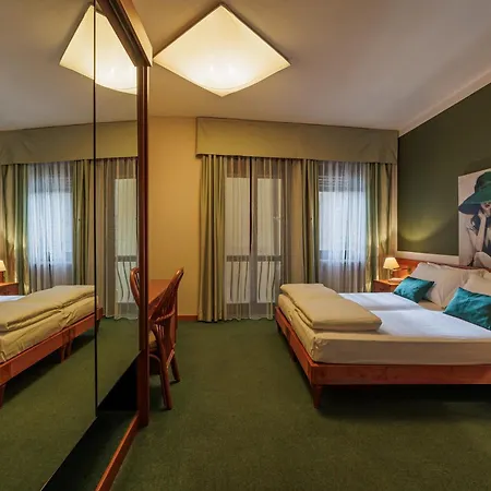 Grotta Hotel
